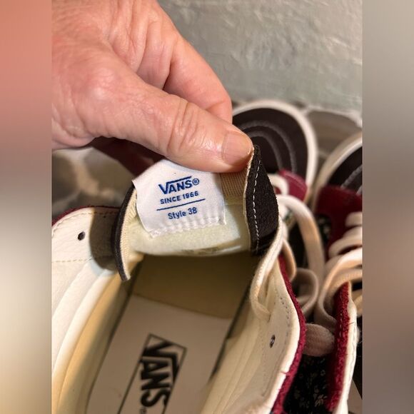 Vans Style 38 High-Tops with Red and Green Accents like new streetwear colorful - Picture 6 of 10